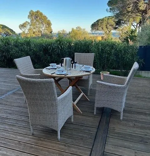 Rives D'eden Apartman