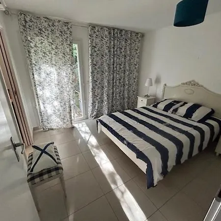 Апартаменти Rives D'eden *